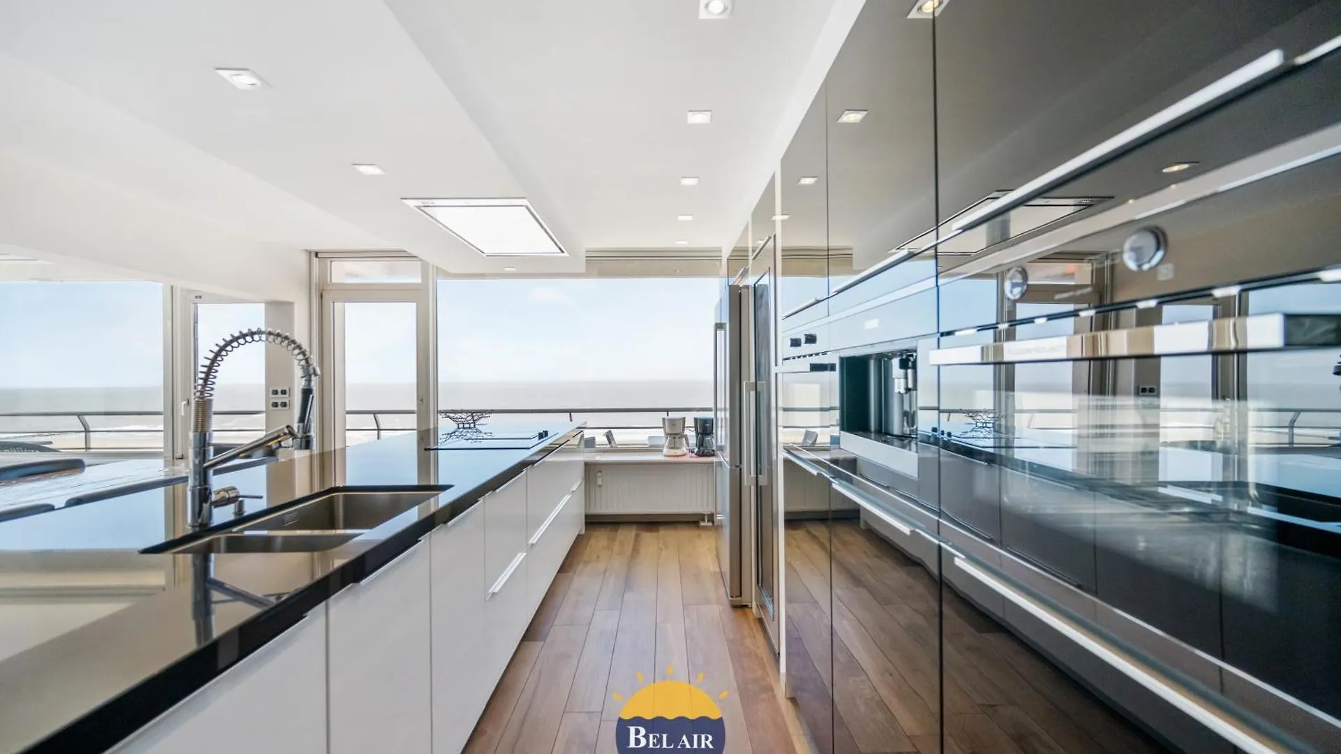 Luxury Apartment With Amazing Seaview In Ostend T1